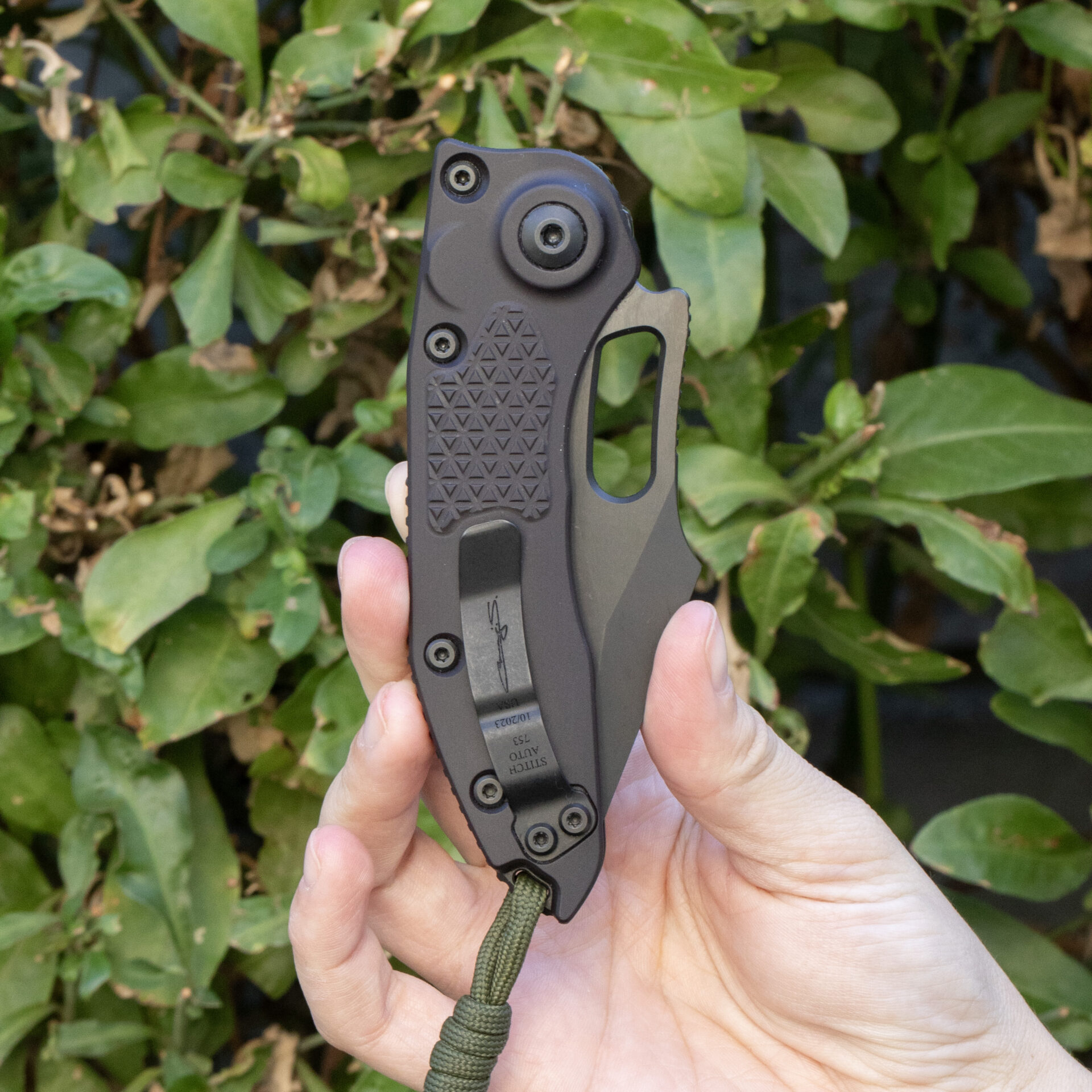 Microtech Stitch Knife Black DLC Full Serrated Blade 169-3 DLCTS - Image 4