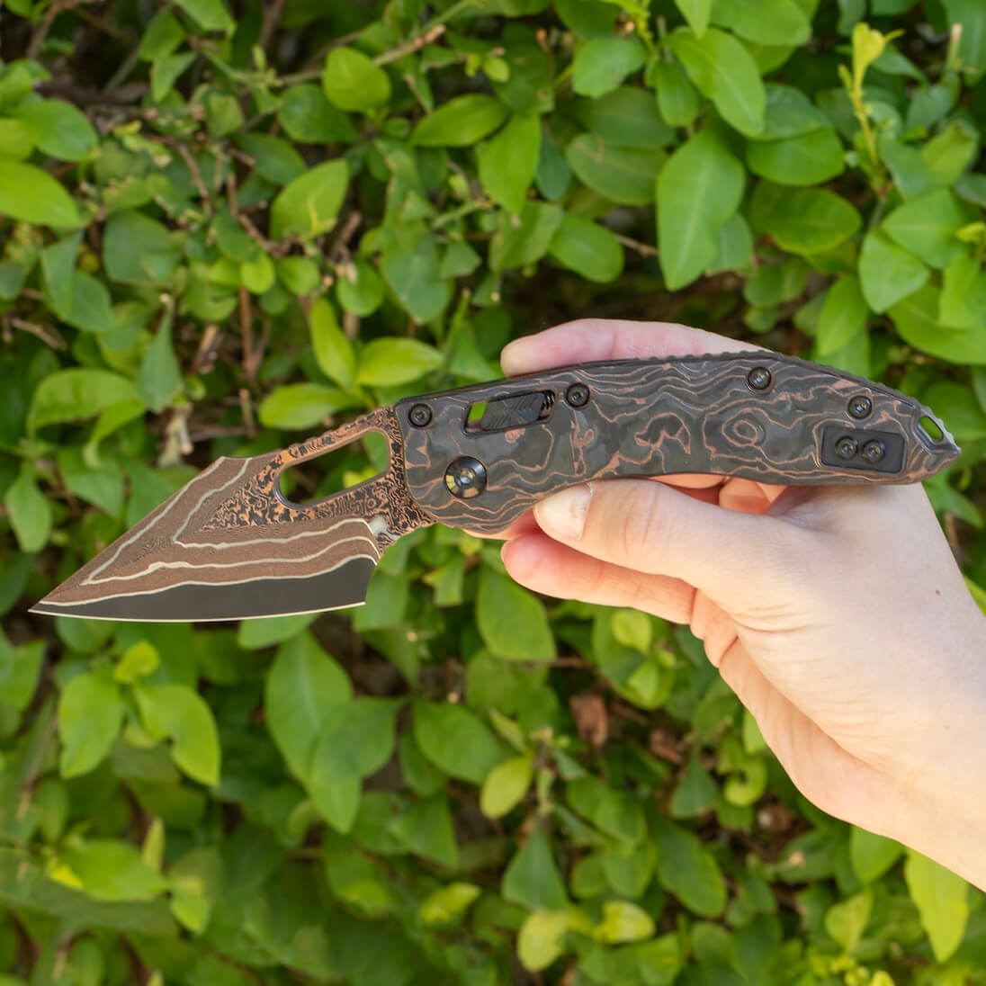 Microtech Damascus Stitch RAM LOK - Image 3