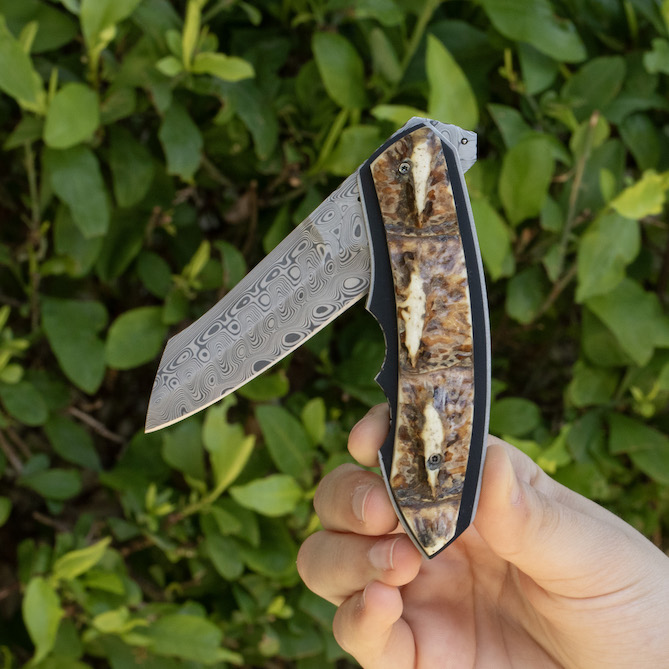 Handcrafted Snout Folder Damasteel by Corrie Schoeman - Image 5